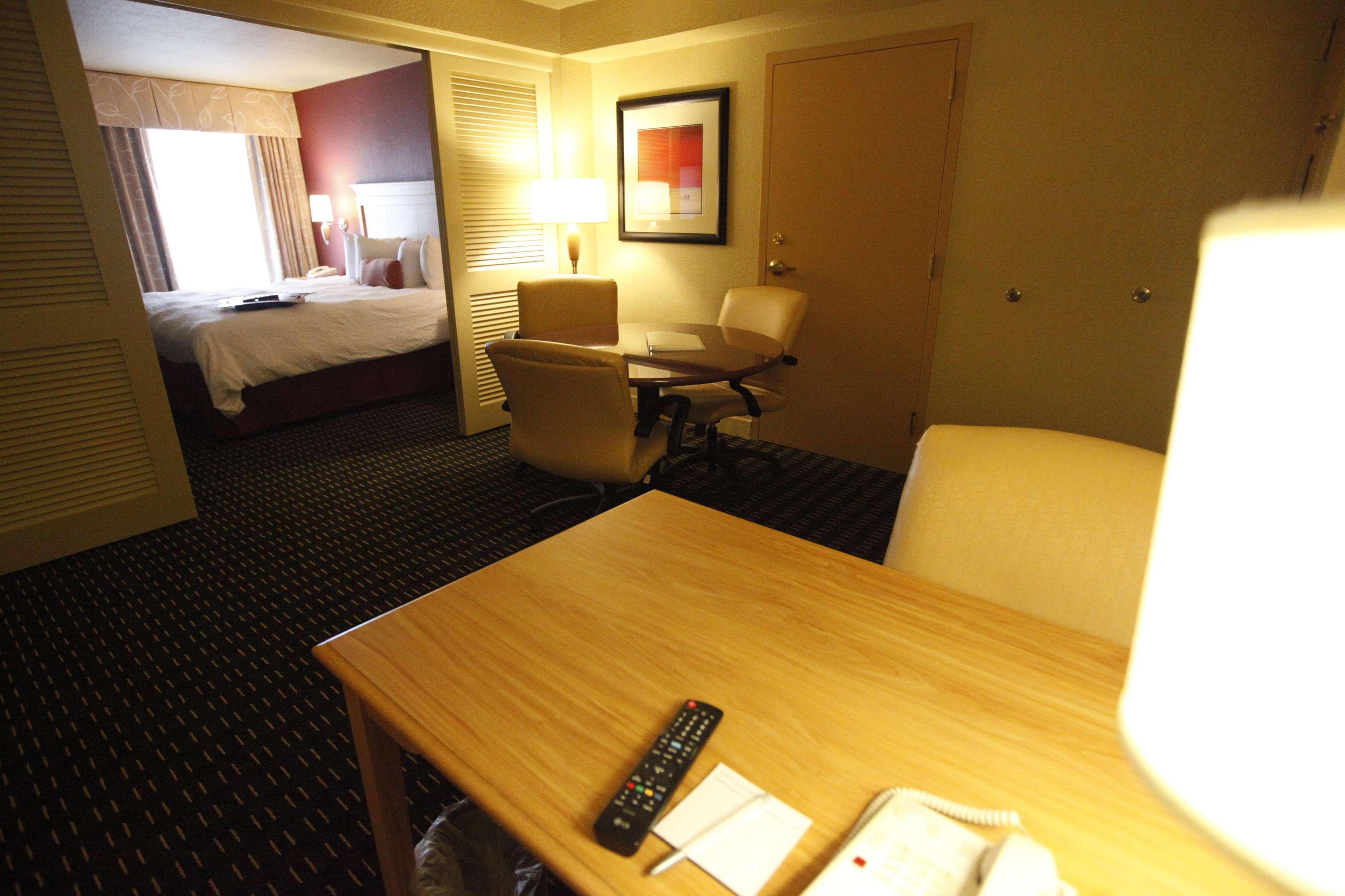 Hampton Inn Pensacola-Airport Pokoj fotografie