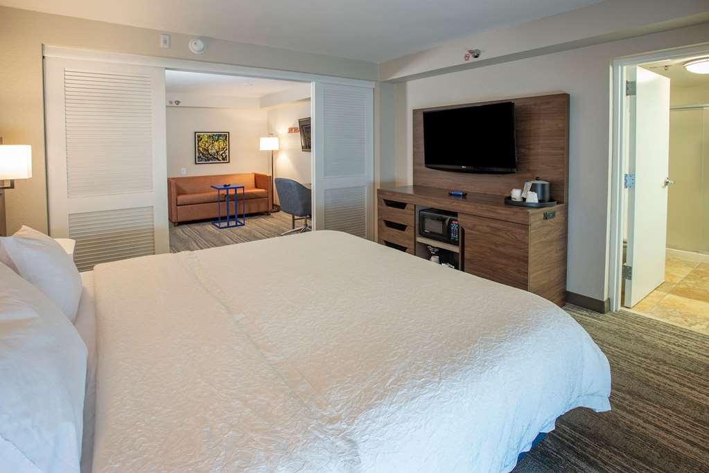 Hampton Inn Pensacola-Airport Pokoj fotografie